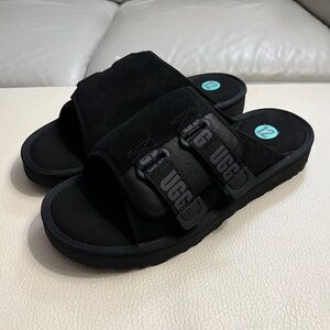 NWT - UGG Men's Goldencoast Strap Slide for Indoor/Outdoor - EU 45/US 12